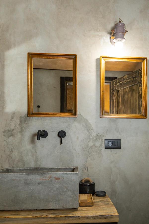 Via Roma Charming Rooms เบาเนย์ ภายนอก รูปภาพ